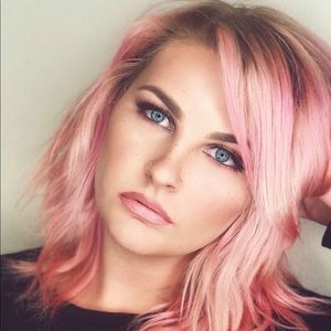 Meet your Posher, Priscilla